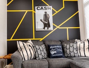Interior - Cashville Near Music Row Private Balcony (Nashville)
