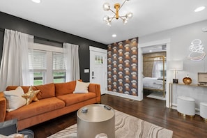 Interior - Space Cowboy - Firepit, Huge Yard, Close2downtown (Nashville)