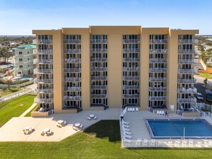 Interior - Oceania Beach Club 702 (New Smyrna Beach)
