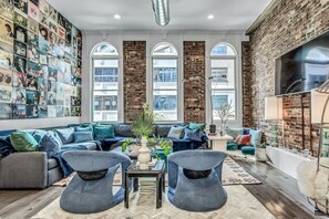 Interior - Bettye - B (Nashville)
