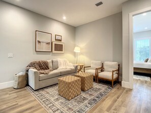 Interior - Lala at the Beach 512 (New Smyrna Beach)