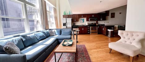 Apartment (2 Bedrooms) | Front of property