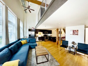 Apartment (2 Bedrooms) | Interior - Elvis (Nashville)
