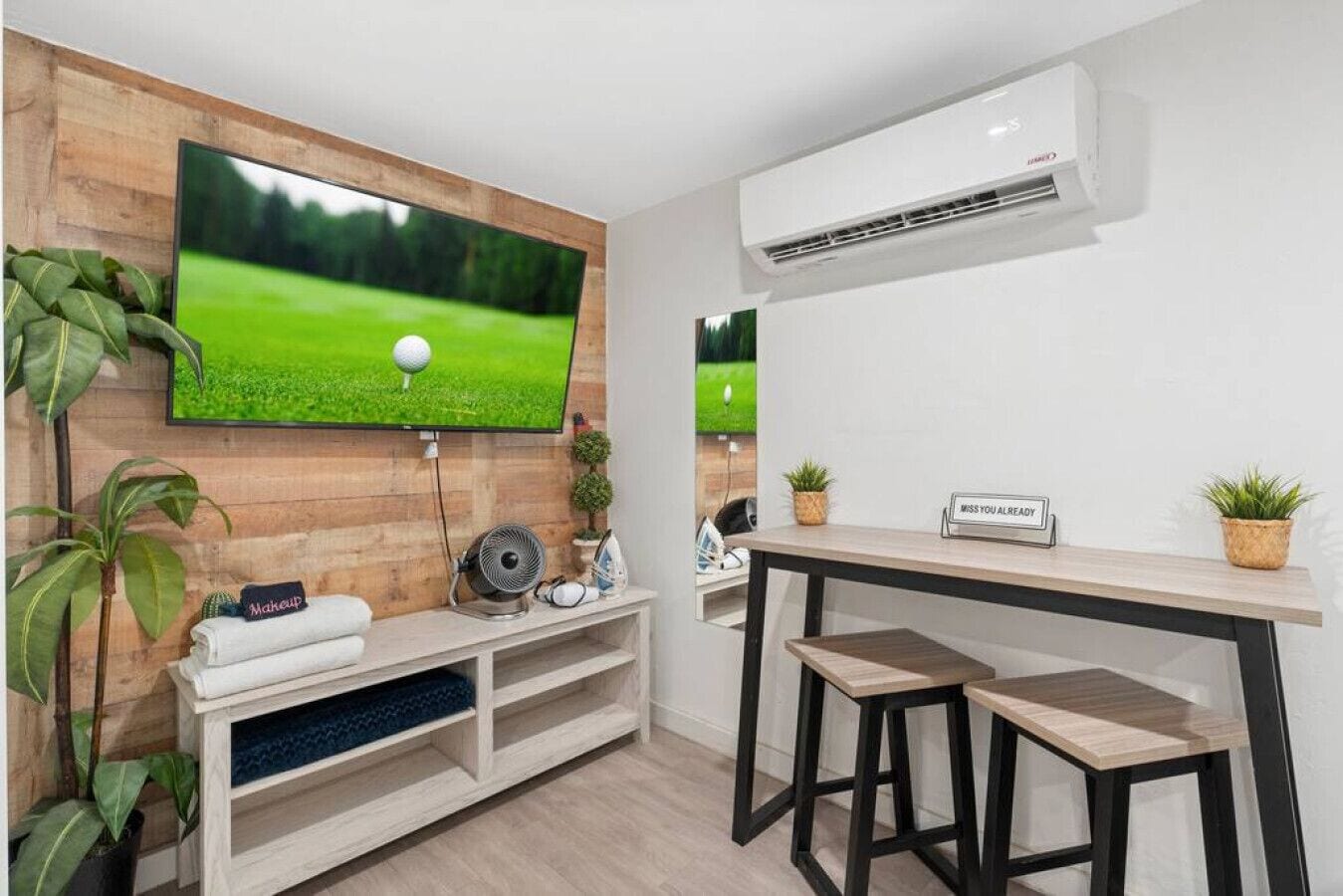 House (1 Bedroom) | Interior