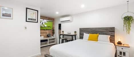 House (1 Bedroom) | Front of property