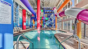 屋内プール、温水プール