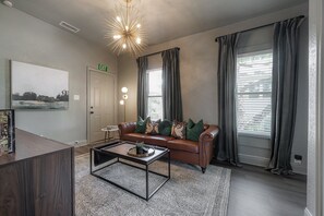 Interior - Updated Condo in Heart of Tampa 1569 (Tampa)