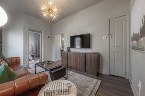 Interior - Updated Condo in Heart of Tampa 1569 (Tampa)