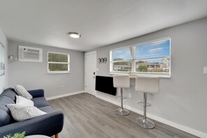 Interior - 8818 Rocky Creek Drive, Unit B (Tampa)