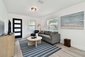 Interior - Treasure Island Retreat (Treasure Island)