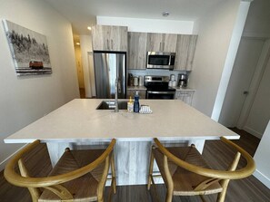 Fridge, microwave, oven, stovetop - The `7` - Modern Downtown Condo (Golden)