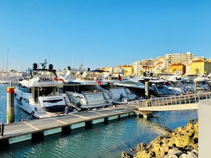 Marina - Vilamoura Apartment with Garden Views, Near Marina, Golf & Tennis (Quarteira)