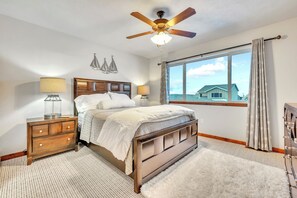 3 chambres, fer et planche à repasser, Wi-Fi gratuit, draps fournis