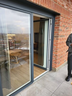 Apartment, 1 Bedroom, Smoking | Outdoor dining - Charming Cozy One-bedroom Apartment (Birmingham)