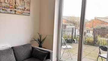 Apartment, 1 Bedroom, Smoking, Private Pool | Living area