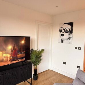 Apartment, 1 Bedroom, Smoking, Private Pool | Living room - Cozy one Bedroom With a Big Balcony and Parking (Birmingham)
