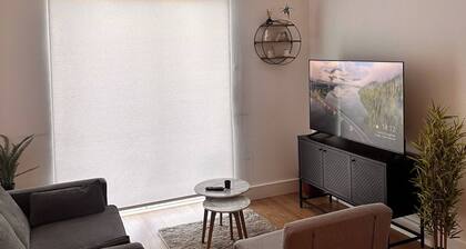 Cozy one Bedroom With a Big Balcony and Parking