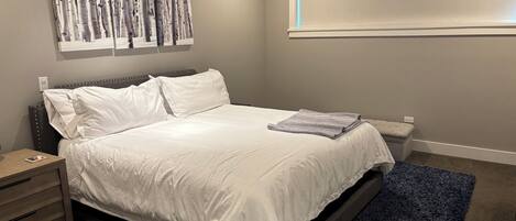 In-room safe, iron/ironing board, free WiFi, bed sheets