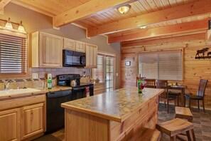 Interior - Rimfire Refuge (Island Park)