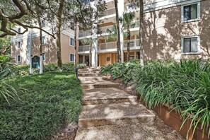 Interior - 2070 Beachwood (Fernandina Beach)