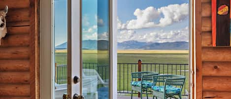 Chalet (4 Bedrooms) | Interior