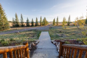 Interior - Moose Drool (Island Park)