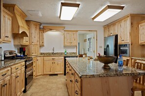 Interior - Moose Drool (Island Park)