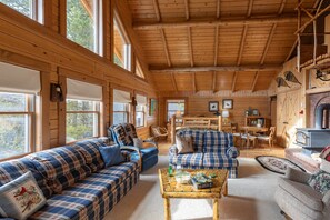 Interior - Buffalo Bliss (Island Park)
