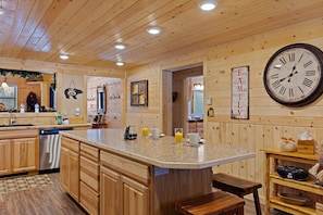 Interior - Huckleberry Hollow (Island Park)