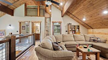Chalet (5 Bedrooms) | Bahagian dalam