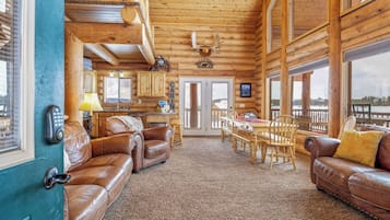 Chalet (5 Bedrooms) | Interior