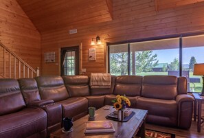 Interior - Deer View (Island Park)