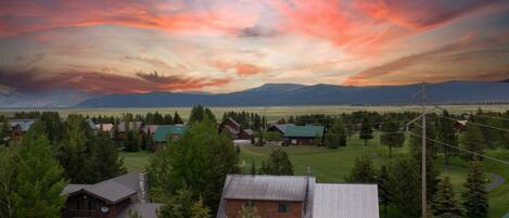 Chalet (4 Bedrooms) | Interior