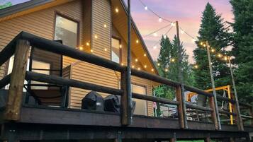 Chalet (2 Bedrooms) | Bagian depan properti