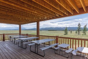 Chalet (Multiple Bedrooms) | Sisätilat