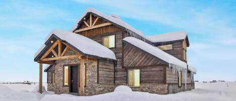 Maison (Multiple Bedrooms) | Façade de l’hébergement