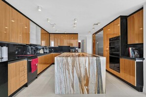 Interior - Coastal Enclave Key Biscayne Oceanview w Pool (Key Biscayne)