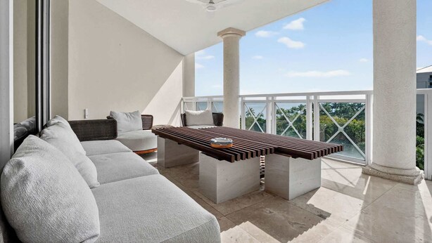 Interior - Coastal Enclave Key Biscayne Oceanview w Pool (Key Biscayne)