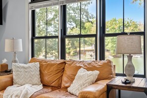 Living area - Escape to The Cove - A stunning lakefront suite on Watts Bar Lake! (Loudon)