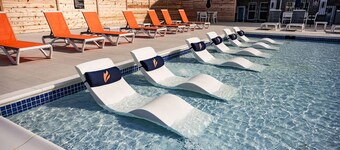 Luxurious 2 Bed 2 Bath • Pool • Gym • Game Room