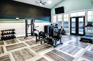 Fitness facility - Luxurious 2 Bed 2 Bath • Gym • Pickleball Courts • Game Room (Waukee)