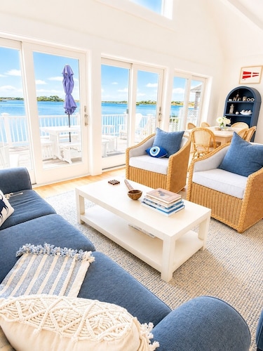 Stunning Waterfront Cottage, Classic Vineyard Living in Edgartown