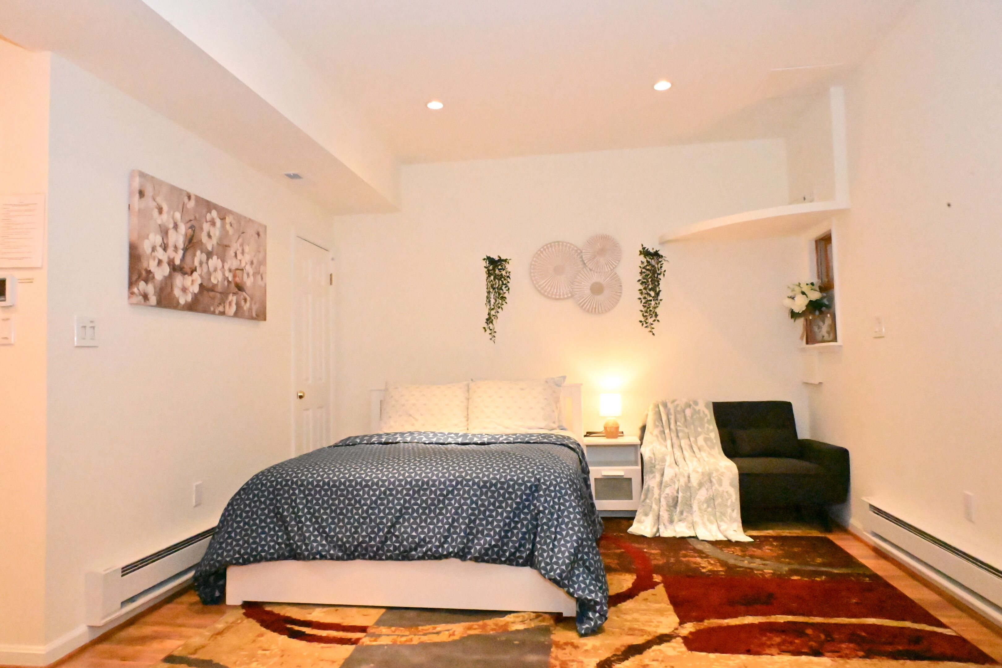 1 slaapkamer, een strijkplank/strijkijzer, wifi, beddengoed