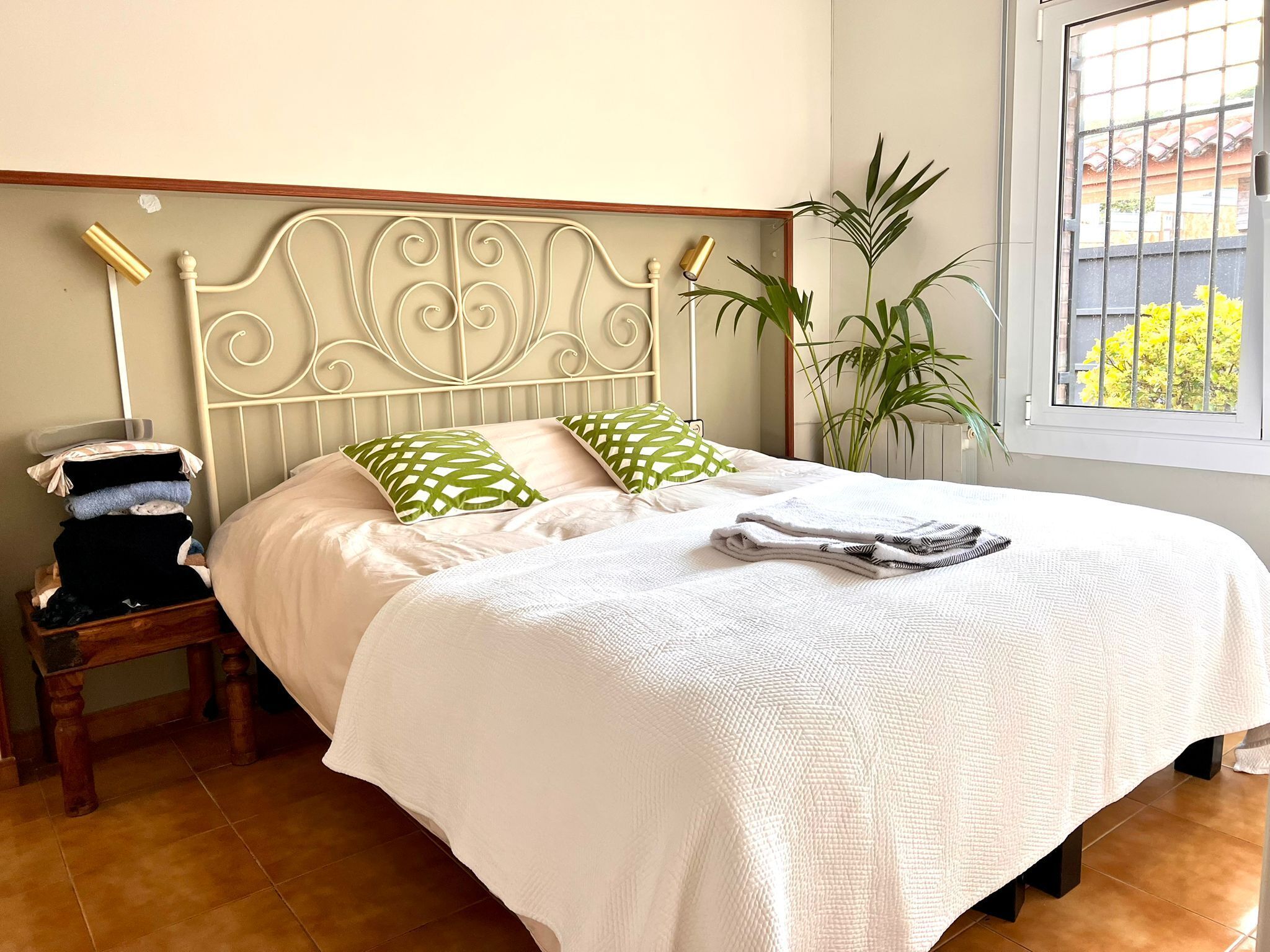 2 chambres, fer et planche à repasser, Wi-Fi gratuit, draps fournis