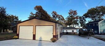 Lake front getaway w/slip located in Wolf Creek