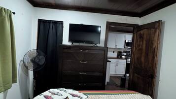 1 bedroom, free WiFi