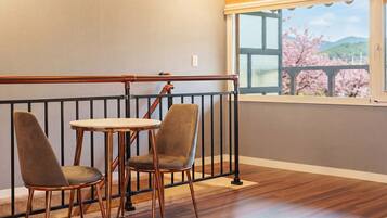 Basic Room, 1 Bedroom (Gyeongdo (Private / Indoor Pool)) | 1 bedroom, free WiFi