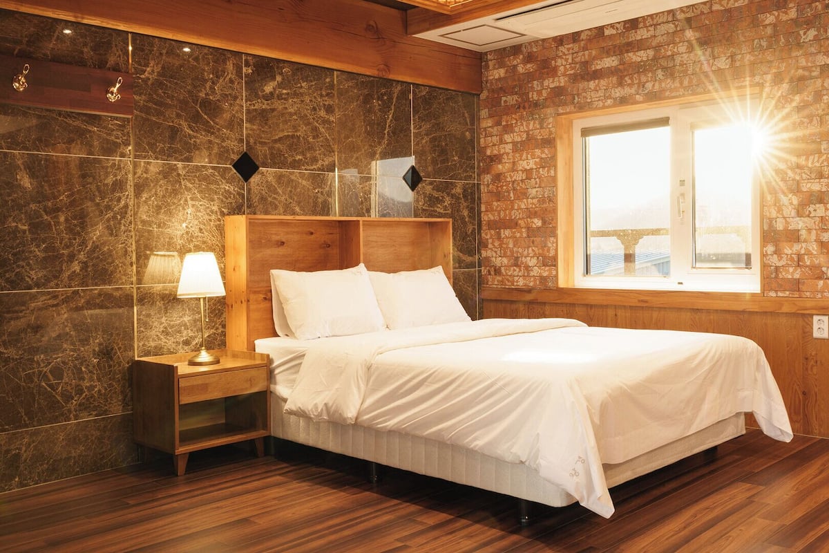 Kamar Basic, 1 kamar tidur (Gyeongseong (Private / Indoor Pool)) | 1 kamar tidur dan Wi-Fi gratis