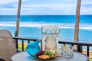 Outdoor dining - Remodeled Direct Oceanfront Condo Steps to Pool & Hot Tub-Papakea A209 (Lahaina)