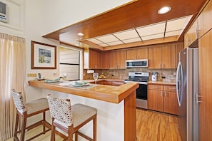 Coffee/tea maker, fridge, microwave, oven - Upper-Level Villa on the Golf Course with Ocean Views - Kapalua Ridge 2321 (Lahaina)